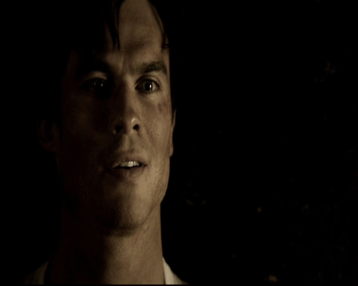 VampireDiariesWorld-dot-org_5x09TheCell2026.jpg