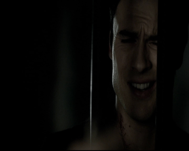 VampireDiariesWorld-dot-org_5x09TheCell2035.jpg