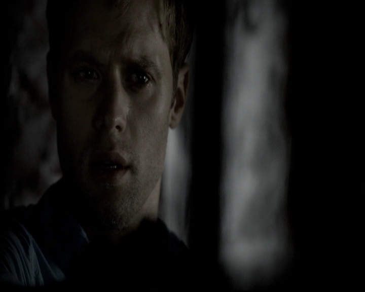 VampireDiariesWorld-dot-org_5x09TheCell2049.jpg