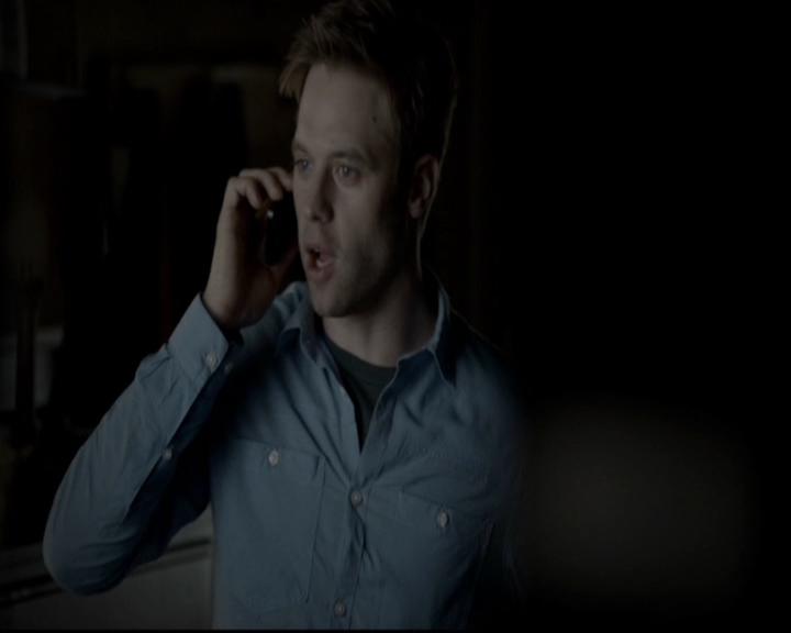 VampireDiariesWorld-dot-org_5x09TheCell2219.jpg