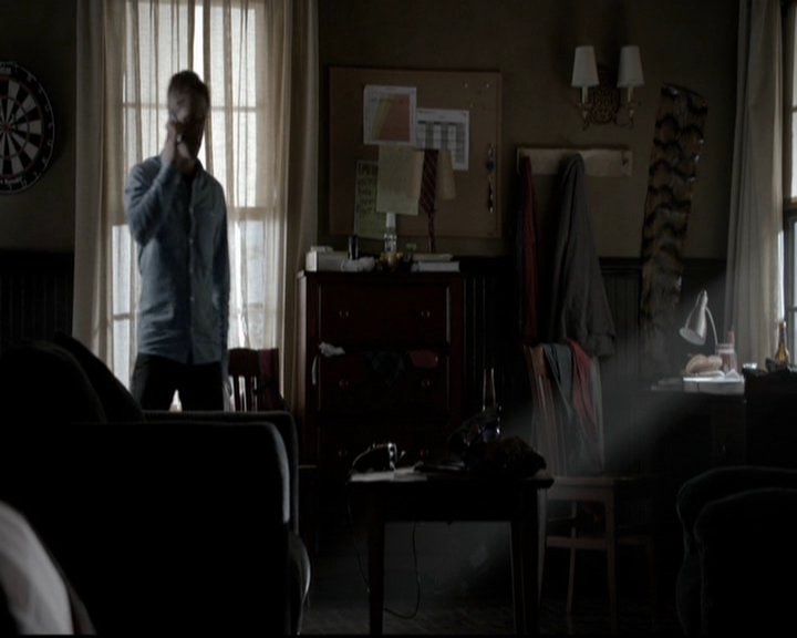 VampireDiariesWorld-dot-org_5x09TheCell2221.jpg