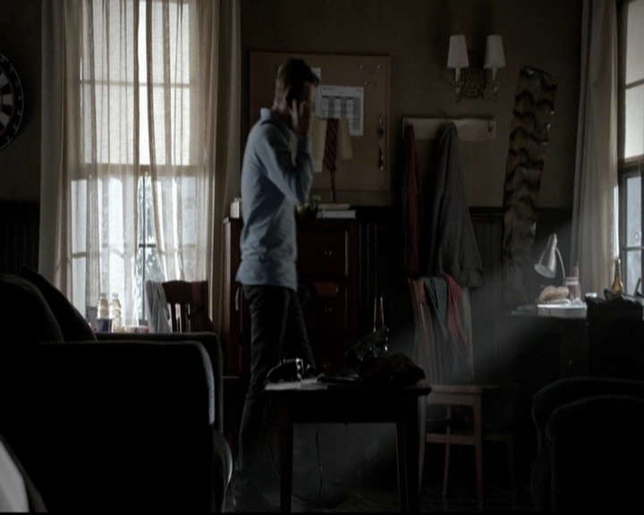 VampireDiariesWorld-dot-org_5x09TheCell2222.jpg