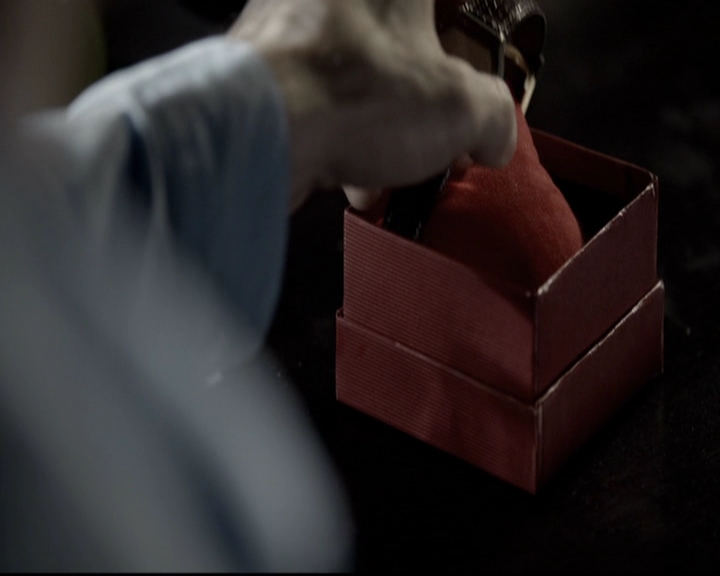 VampireDiariesWorld-dot-org_5x09TheCell2228.jpg