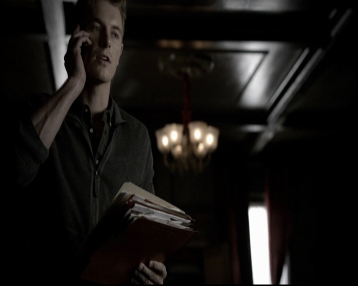 VampireDiariesWorld-dot-org_5x09TheCell2230.jpg