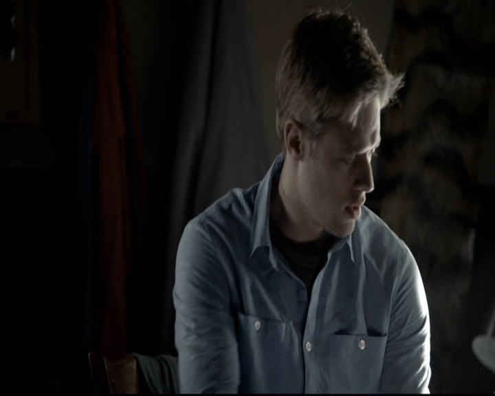 VampireDiariesWorld-dot-org_5x09TheCell2234.jpg