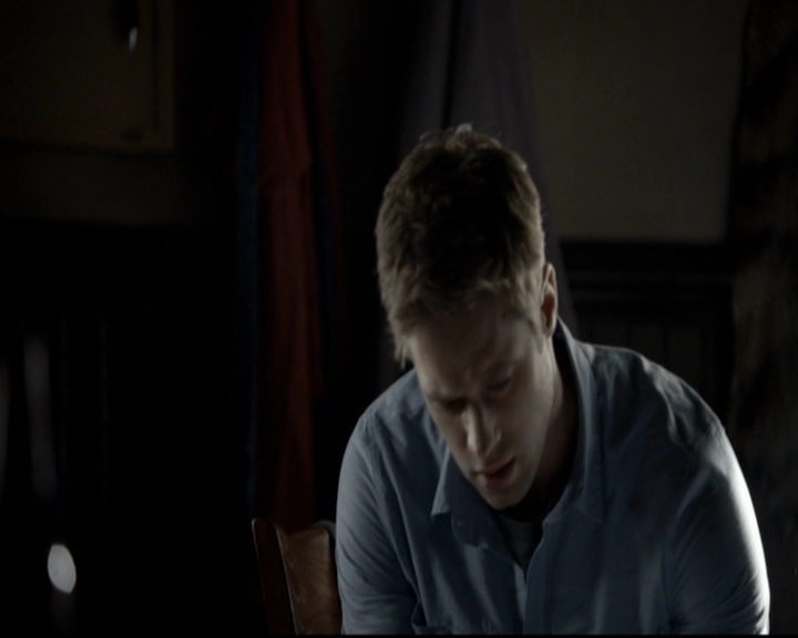 VampireDiariesWorld-dot-org_5x09TheCell2235.jpg