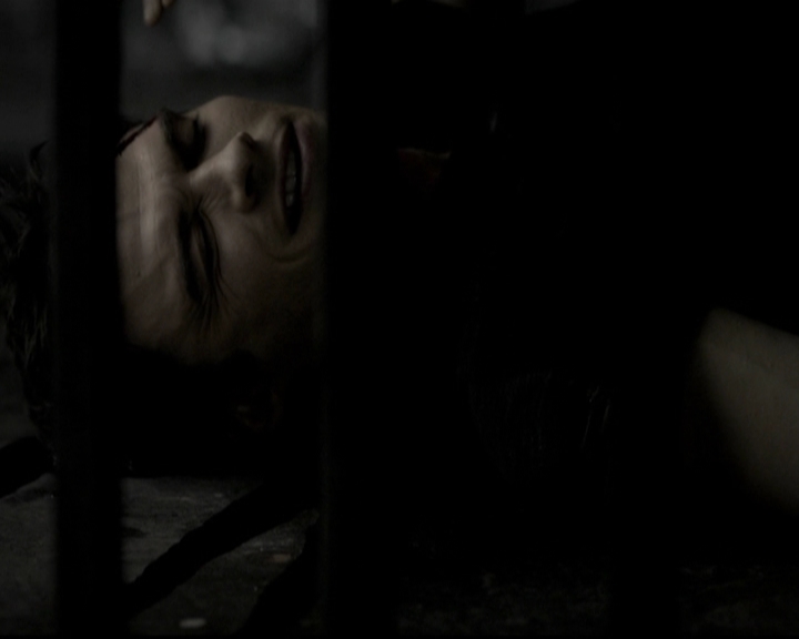 VampireDiariesWorld-dot-org_5x09TheCell2257.jpg
