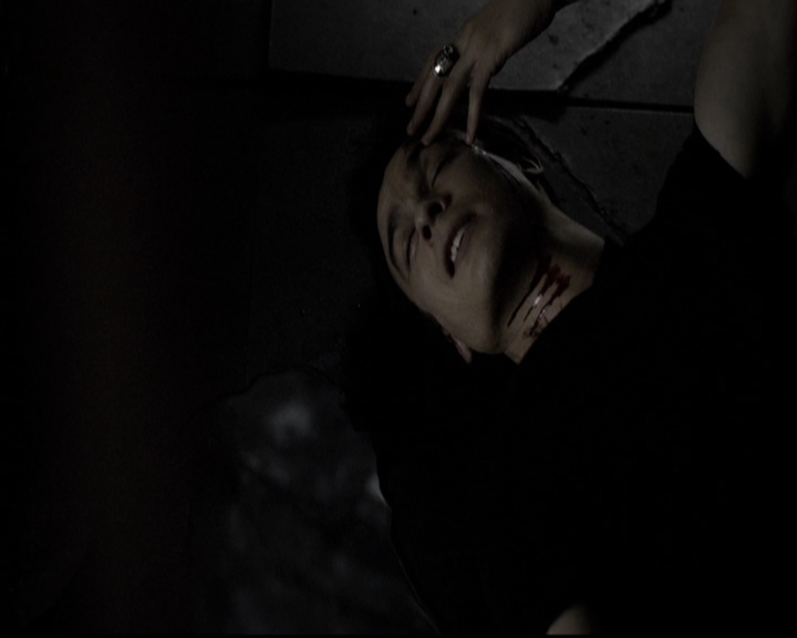 VampireDiariesWorld-dot-org_5x09TheCell2259.jpg