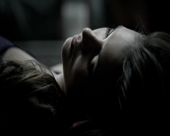 VampireDiariesWorld-dot-org_5x09TheCell2274.jpg