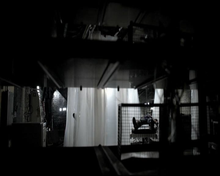VampireDiariesWorld-dot-org_5x09TheCell2280.jpg