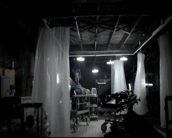 VampireDiariesWorld-dot-org_5x09TheCell2295.jpg