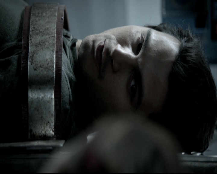 VampireDiariesWorld-dot-org_5x09TheCell2299.jpg