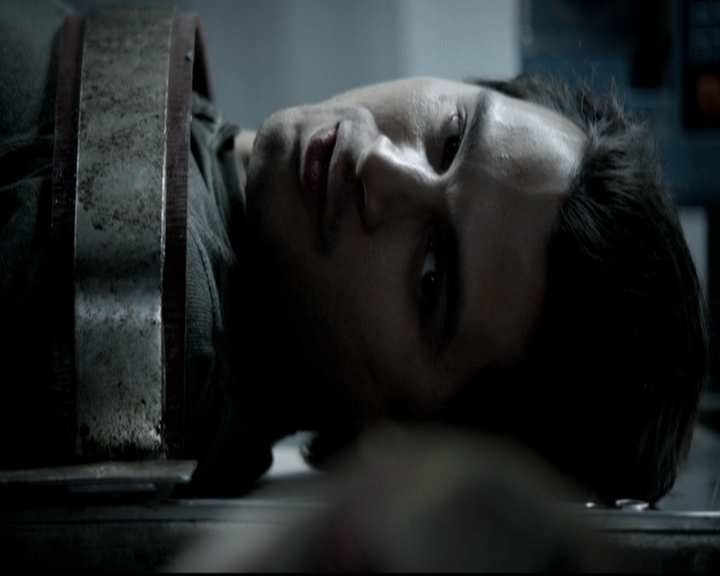 VampireDiariesWorld-dot-org_5x09TheCell2302.jpg
