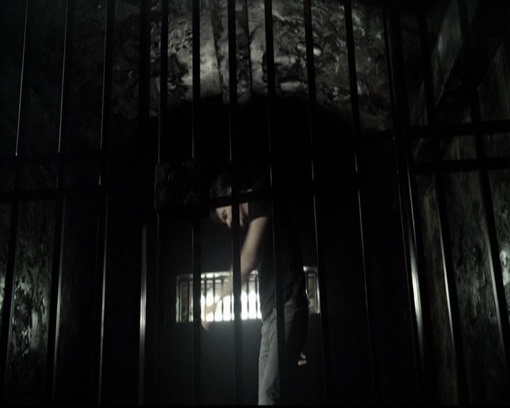 VampireDiariesWorld-dot-org_5x10FiftyShadesOfGrayson0118.jpg