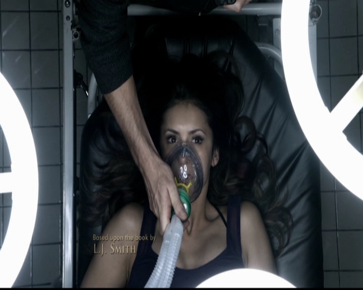 VampireDiariesWorld-dot-org_5x10FiftyShadesOfGrayson0278.jpg