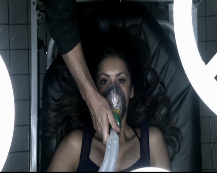 VampireDiariesWorld-dot-org_5x10FiftyShadesOfGrayson0280.jpg
