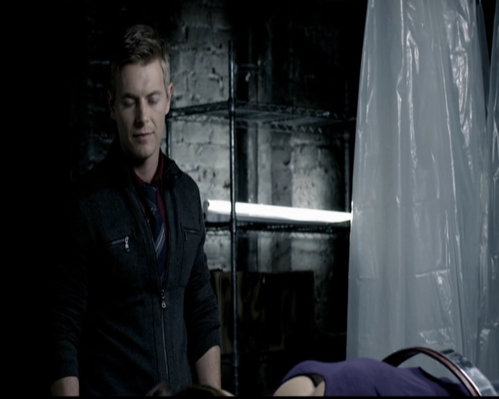 VampireDiariesWorld-dot-org_5x10FiftyShadesOfGrayson0491.jpg