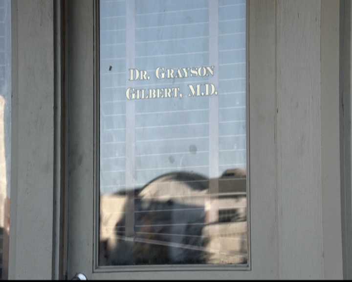 VampireDiariesWorld-dot-org_5x10FiftyShadesOfGrayson0499.jpg