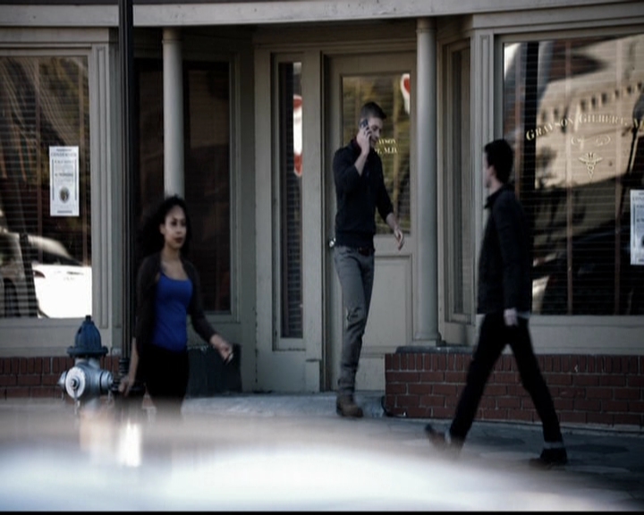 VampireDiariesWorld-dot-org_5x10FiftyShadesOfGrayson0505.jpg