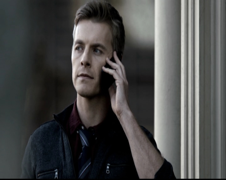 VampireDiariesWorld-dot-org_5x10FiftyShadesOfGrayson0520.jpg