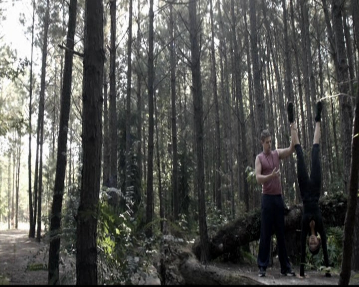 VampireDiariesWorld-dot-org_5x10FiftyShadesOfGrayson0572.jpg
