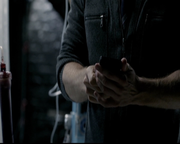 VampireDiariesWorld-dot-org_5x10FiftyShadesOfGrayson0978.jpg