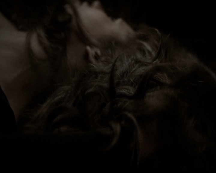 VampireDiariesWorld-dot-org_5x10FiftyShadesOfGrayson2315.jpg