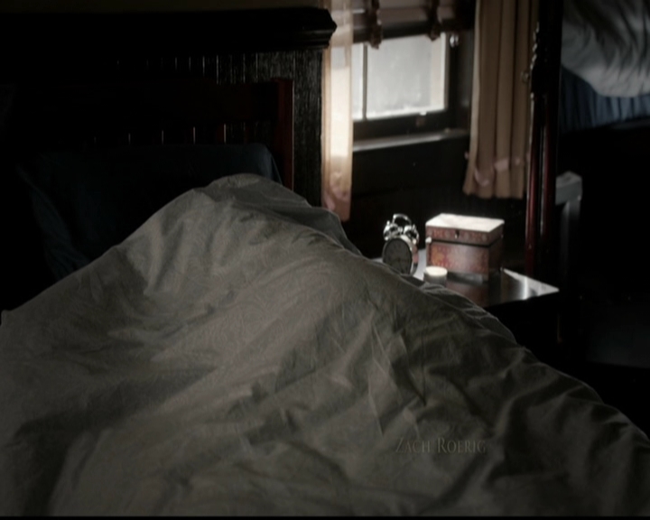 VampireDiariesWorld-dot-org_5x11-500YearsOfSolitude0208.jpg
