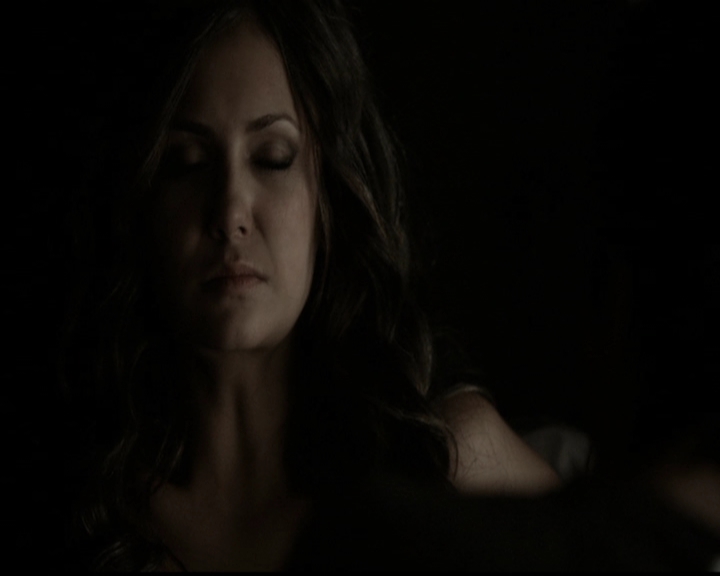 VampireDiariesWorld-dot-org_5x11-500YearsOfSolitude1309.jpg