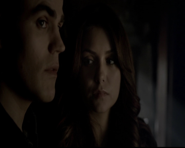 VampireDiariesWorld-dot-org_5x11-500YearsOfSolitude1360.jpg