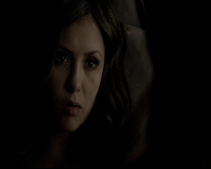 VampireDiariesWorld-dot-org_5x11-500YearsOfSolitude2215.jpg
