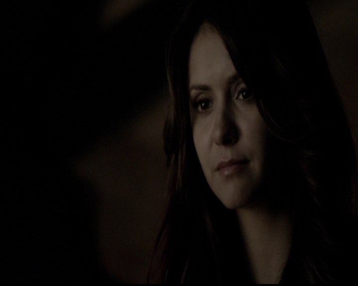 VampireDiariesWorld-dot-org_5x11-500YearsOfSolitude2225.jpg