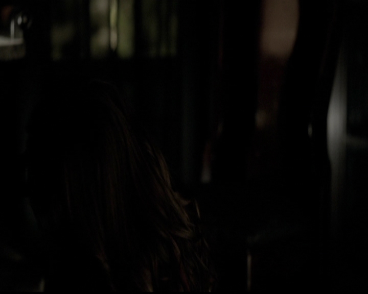 VampireDiariesWorld-dot-org_5x11-500YearsOfSolitude2265.jpg