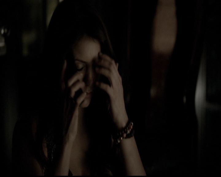 VampireDiariesWorld-dot-org_5x11-500YearsOfSolitude2271.jpg