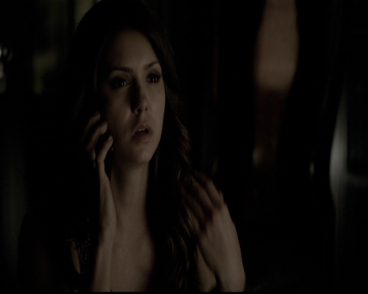 VampireDiariesWorld-dot-org_5x11-500YearsOfSolitude2272.jpg