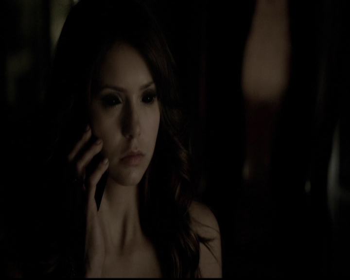 VampireDiariesWorld-dot-org_5x11-500YearsOfSolitude2275.jpg