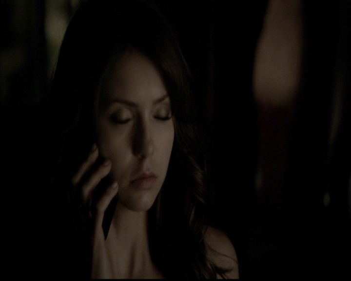 VampireDiariesWorld-dot-org_5x11-500YearsOfSolitude2278.jpg