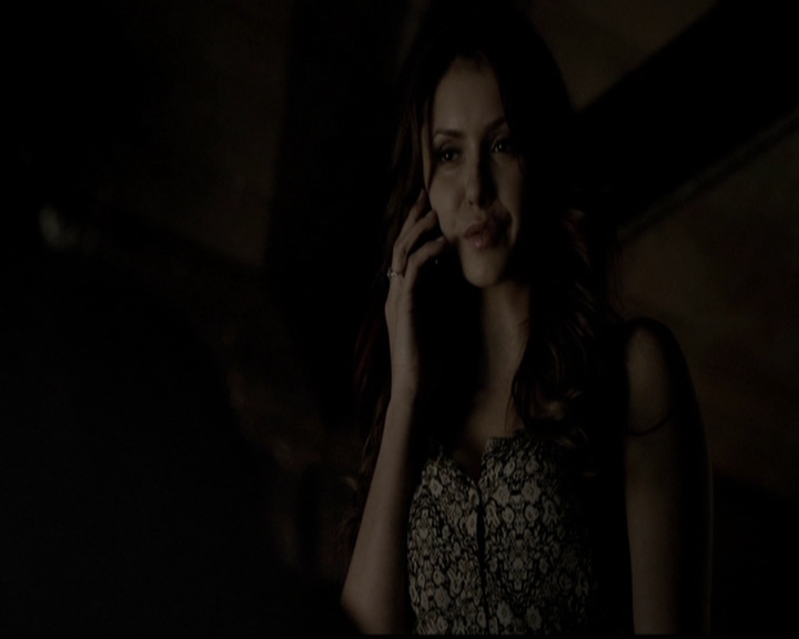 VampireDiariesWorld-dot-org_5x11-500YearsOfSolitude2293.jpg