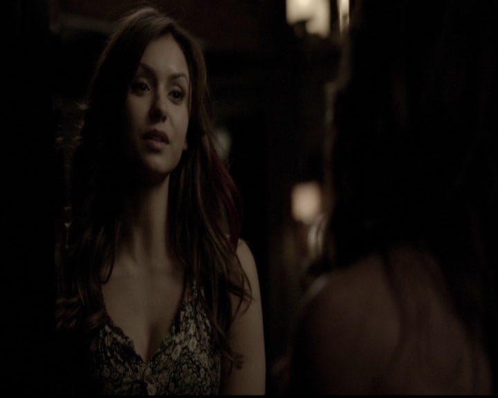 VampireDiariesWorld-dot-org_5x11-500YearsOfSolitude2319.jpg