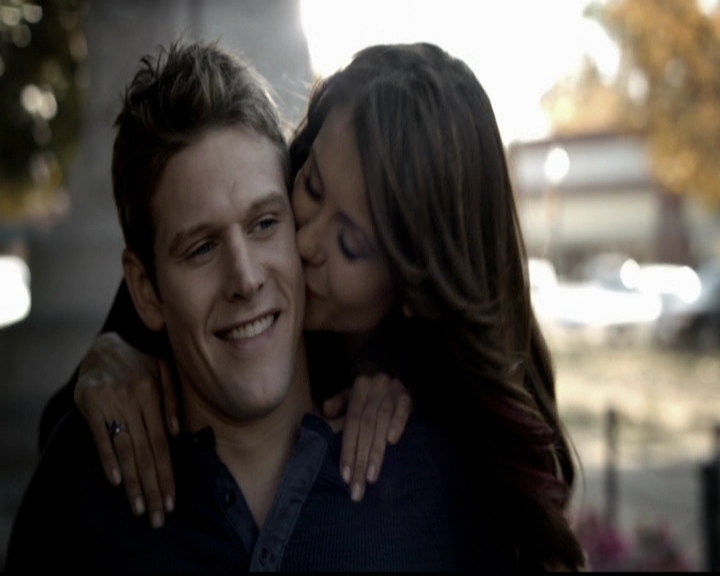 VampireDiariesWorld-dot-org_5x12TheDevilInside2416.jpg