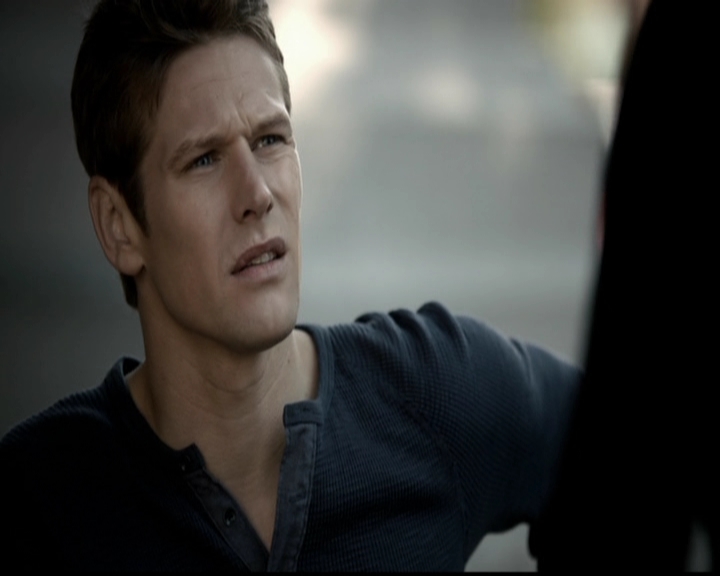 VampireDiariesWorld-dot-org_5x12TheDevilInside2490.jpg