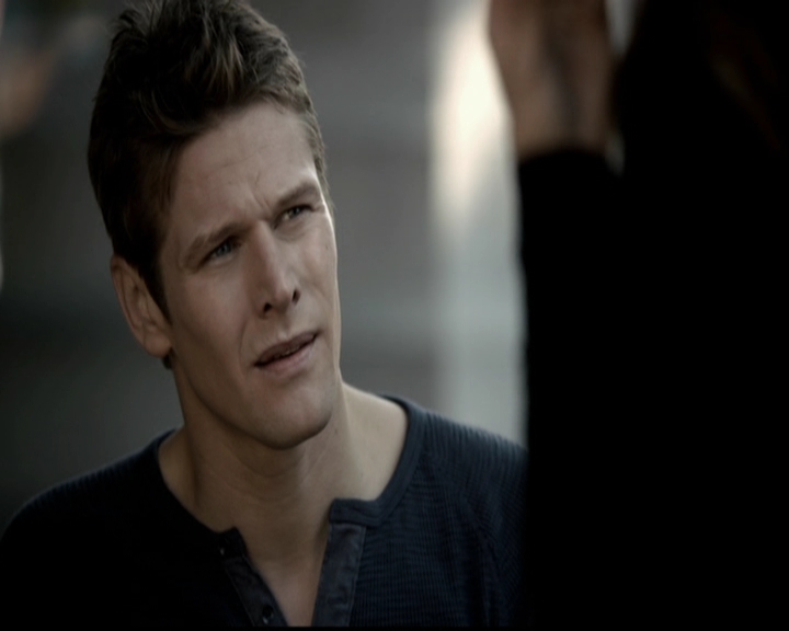 VampireDiariesWorld-dot-org_5x12TheDevilInside2497.jpg