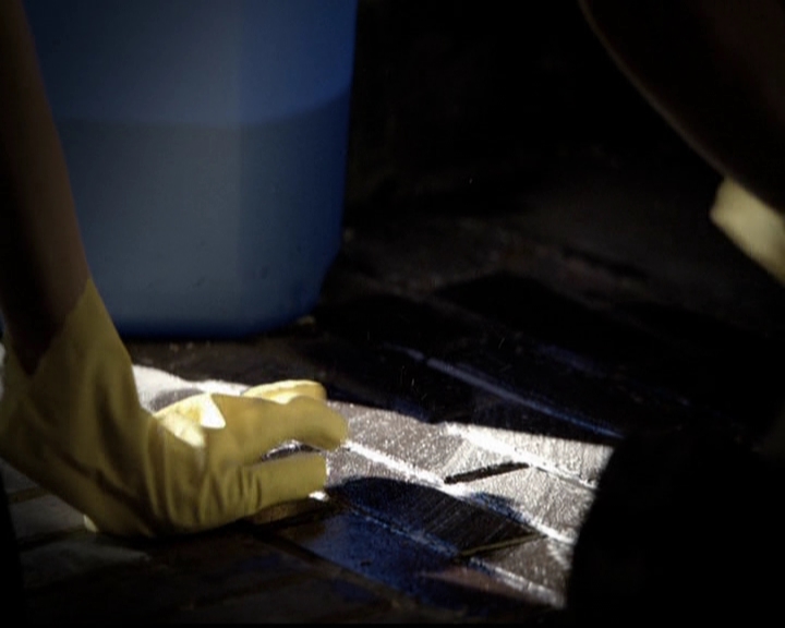 VampireDiariesWorld-dot-org_5x12TheDevilInside2755.jpg
