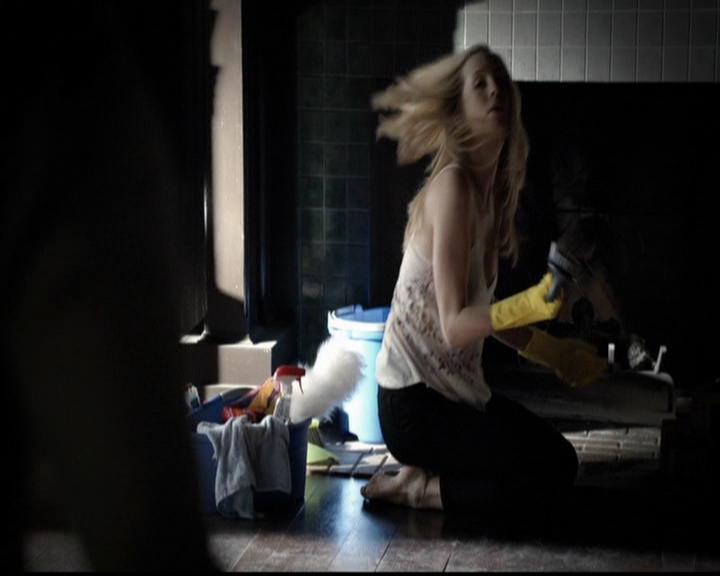 VampireDiariesWorld-dot-org_5x12TheDevilInside2763.jpg