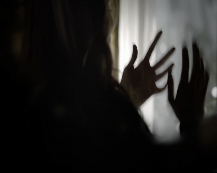 VampireDiariesWorld-dot-org_5x12TheDevilInside2965.jpg