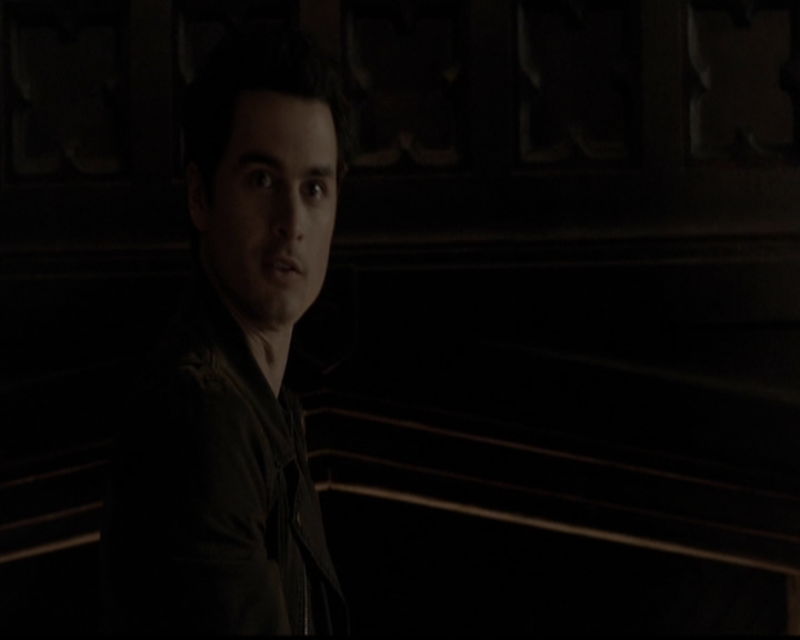 VampireDiariesWorld-dot-org_5x12TheDevilInside3216.jpg