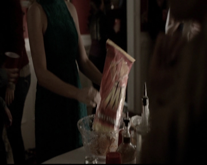 VampireDiariesWorld-dot-org_5x12TheDevilInside3574.jpg