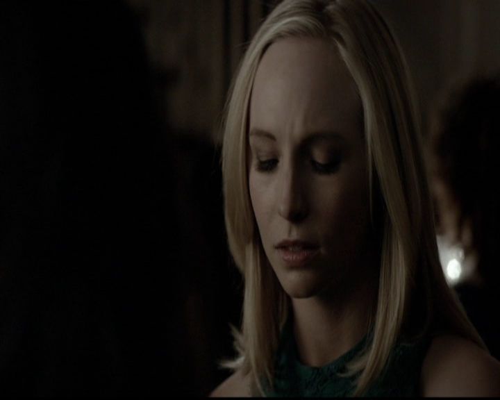 VampireDiariesWorld-dot-org_5x12TheDevilInside3647.jpg
