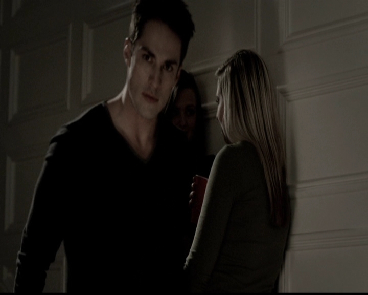 VampireDiariesWorld-dot-org_5x12TheDevilInside3682.jpg
