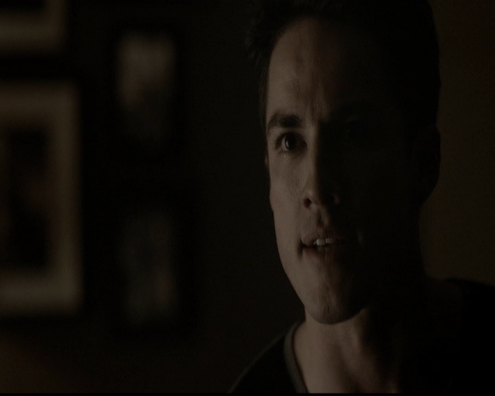 VampireDiariesWorld-dot-org_5x12TheDevilInside3842.jpg